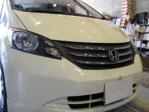 フリードのナビ取付