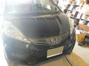 フリードのＨＩＤフォグ施工とアイライン・グリルＬＥＤ施工