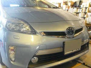 ＰＨＶ　プリウスの内装パネルのＬＥＤ打ち替え