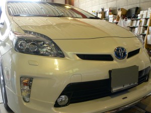 30系プリウスのHIDフォグ・ハイビームと室内LED