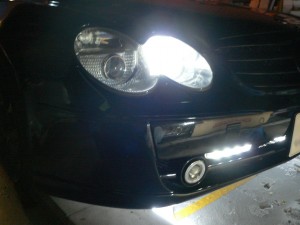 Mercedes SL500 リアグリルイルミ施工