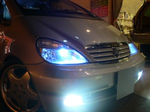 Mercedes　Aクラスのポジション球交換