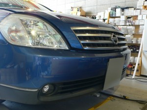 ティアナのヘッドライトHID化施工
