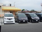 アルファードのデュアルカラーポジション施工 偶然お店の前でプチオフ会状態になっていたので、写真を撮りました。