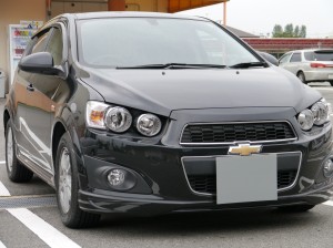 シボレーソニックのイカリング施工とフットイルミ追加