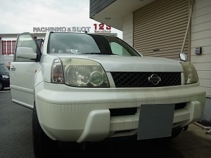 T30エクストレイルのルーム球交換とナンバー球交換