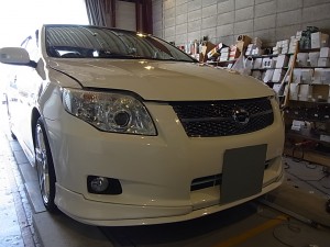 カローラフィールダーのフォグランプHID交換とホーン交換