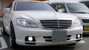 Mercedes-venzのヘッドライトとフォグの色合わせ