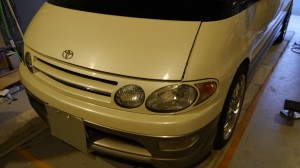 エスティマルシーダのフォグランプHID化交換