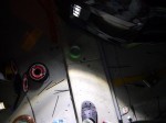 フリードの40Wデイライト施工 夜間試しにデイライトのみで点灯してみました。とてつもない明るさです。光軸が取れていないのでさすがにこのままの明るさだと対向車に迷惑なので、夜間は減光します。
