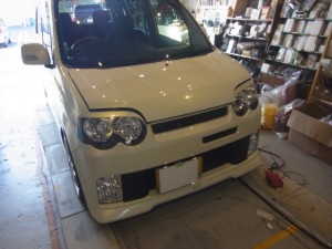 ムーヴカスタムのLEDイカリング施工とリアリフレクター交換