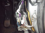 20系ウィッシュのプッシュスタートシステム取付 ドア・車両間の配線束には使っていない配線も沢山あるみたいですね。今回も2極のコネクターが使われていませんでした。試しにドアロック・アンロックで使ってみましたが無事使えました。これは今後の作業にかなりプラスになる収穫でした。