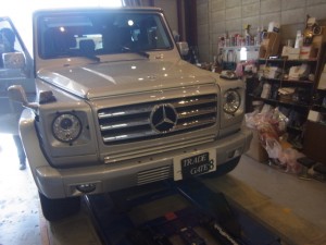 Mercedesゲレンデのヘッドライトカバー交換（デイライト）