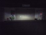  光のピーク点はずれていないようですが、カットラインは見事に崩れてしまいました。やっぱりね。対向車かなり眩しいはずです。ヘッドライトだと光軸の問題が出るので、フォグとして使う分にはいいかもしれません。明るさはハロゲンより上です。でも HID よりは暗いと思いますが。 