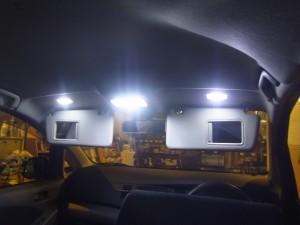 アイシスの室内灯ＬＥＤ交換