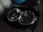 アトレーワゴンのヘッドライト加工(郵送) ユニットの殻割りは、余熱をしっかり行うことで比較的簡単にできます。ただし、熱しすぎには十分注意してください。やりすぎるとカバーが変形する恐れがあります。
