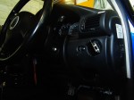  以下、施工時の備忘録です。ロック・アンロックはドアシリンダーへ（－）に接続。ウィンカーはハザードスイッチに接続。ドア検出は各カーテシーランプ（－）に接続。キーシリンダーはIGとBATのみ配線。キーイン信号は（＋）に接続。L端子は未接続。 