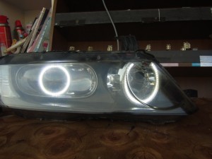 RB系オデッセイのヘッドライトイカリング・デビルアイ施工