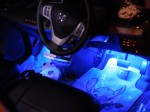  フットランプイルミは24cmのチューブLEDを使いました。室内照明とポジション連動で点灯します。 