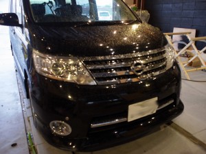 セレナのフォグランプHIDコンバート