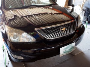 ハリアーのヘッドライトブルーバルブ交換