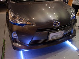 アクアのヘッドライトHIDコンバート
