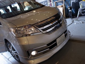 セレナのエアコンパネル等の打ち替え作業