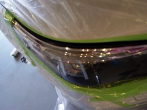 BMWのヘッドライト磨き・黄ばみ取り・コーティング塗装