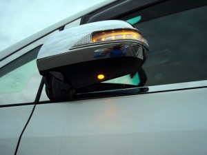 アルファードのウェルカムランプ兼コーナリングランプの取付け