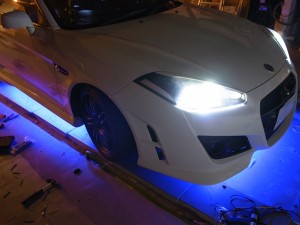 ヒュンダイクーペのｲｶﾘﾝｸﾞ4灯施工とアンダーイルミ施工