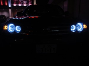 セドリックＹ３４のイカリングとオーディオパネルの打ち替え