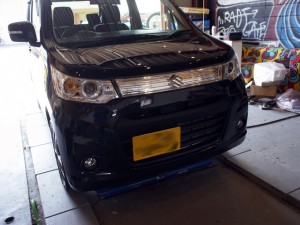 ワゴンRスティングレーのアイライン施工と室内灯LED他