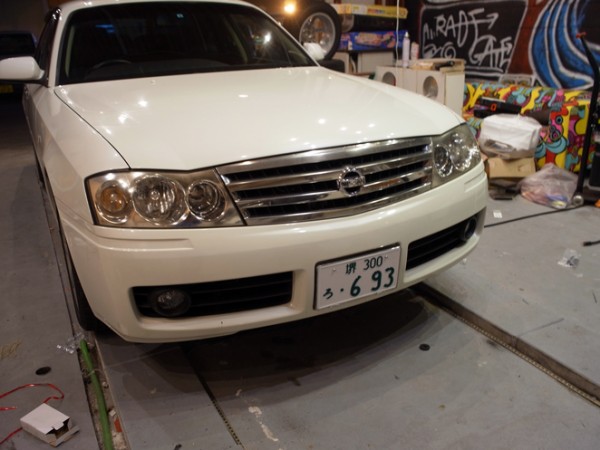   Y34グロリアのウィンカー爆光とバック球LED  