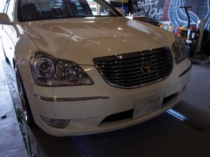 クラウンマジェスタのフォグHIDと室内灯LED