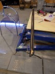  あとは革を張って乾燥させます。革張りの場合はどうしても施工後に浮きが発生する場合があります。植毛仕上げ（フロッキー）の場合は大丈夫です。 