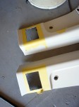 ステップワゴンのピラーモニター埋め込みと他作業 次にモニター部分を四角に切り抜きます。