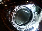 G'sプリウスのヘッドライト加工とダブルフォグ加工 リングはアクリル板にレーザー加工機で彫刻し、側面からLEDを発光させることで光らせることができます。こちらも純正っぽさを強調したおしゃれな感じに仕上がりました。先日ご来店いただいたステップWのヘッドライトを参考にさせていただきました。