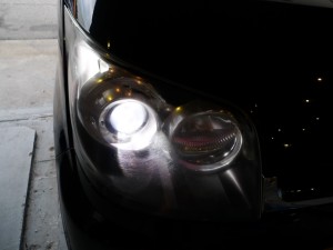 ムーヴのヘッドライトバルブ交換とフォグのLED化