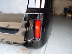 リアのリフレクター施工も予定していましたが、お客様持込商品が運転席側2個という状況で返品となりました。 