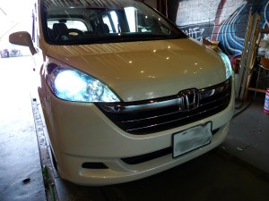 RGステップワゴンのヘッドライトHID交換工事