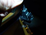 アクアのパネル打ち替えとコンソールイルミ・USBソケット加工 1液2液を等量まぜてすばやく流し込みます。約5分でカッチカチに