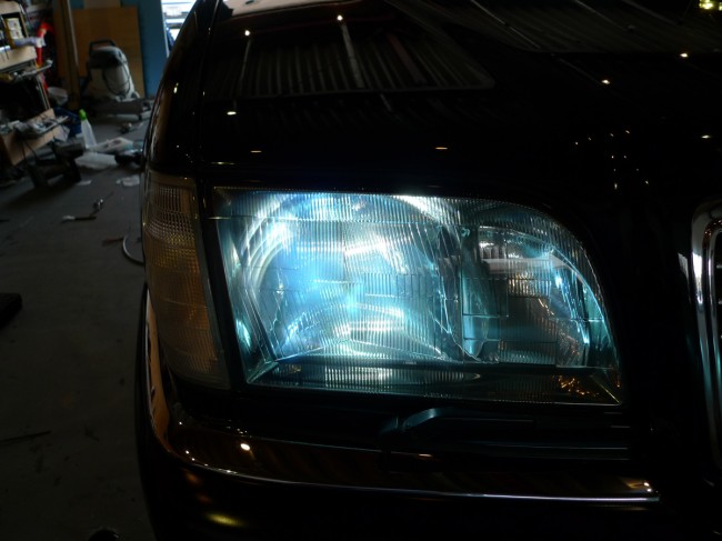 メルセデスW140SクラスのヘッドライトHID取付とポジション・室内灯LED化 メルセデスW140SクラスのヘッドライトHID取付とポジション・室内灯LED化