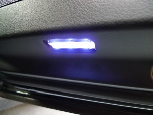 AUDIのA6のフットランプイルミ施工
