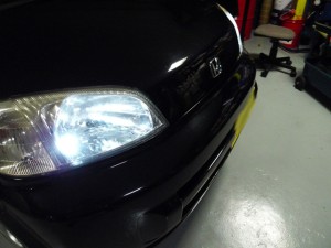 JB1ライフのヘッドライトHID施工と各種電球LED化