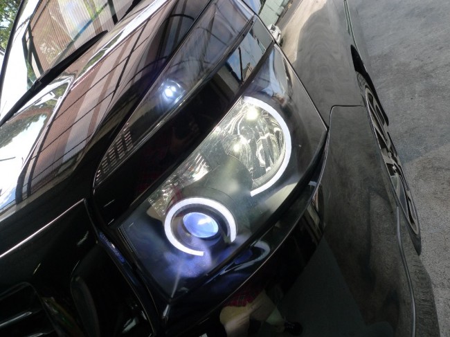   VOXYのハイビームLED化  