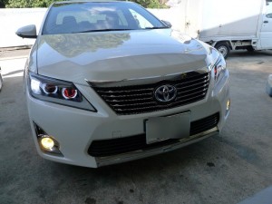 カムリのヘッドライトHID修理とフォグランプ爆光LED化