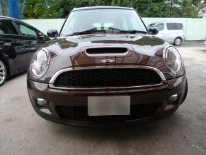 BMW Miniのポジション球・ライセンス球交換