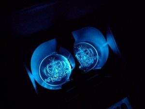 ヴェルファイアのドリンクホルダーイルミとダッシュボードのアクリル照明施工