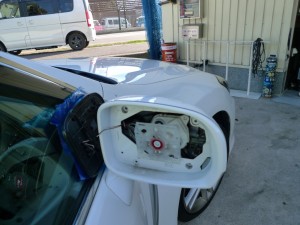 クラウンのウェルカムランプ交換