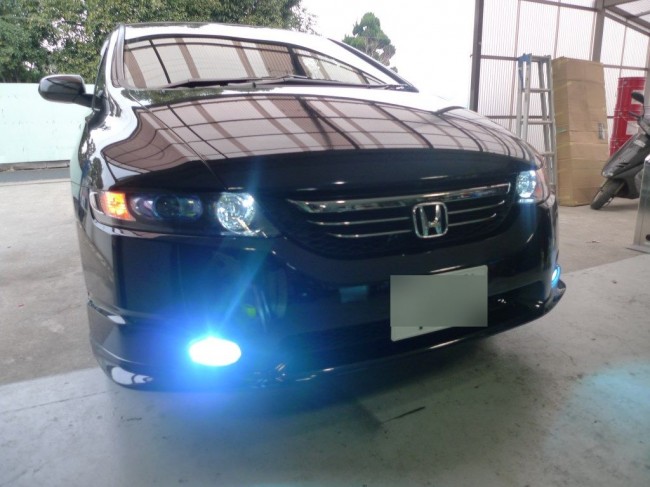 オデッセイのフォグランプHID化 オデッセイのフォグランプHID化